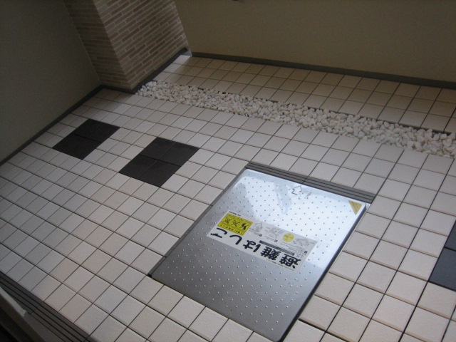 ☆バルコニー タイル LIXIL セライージー☆